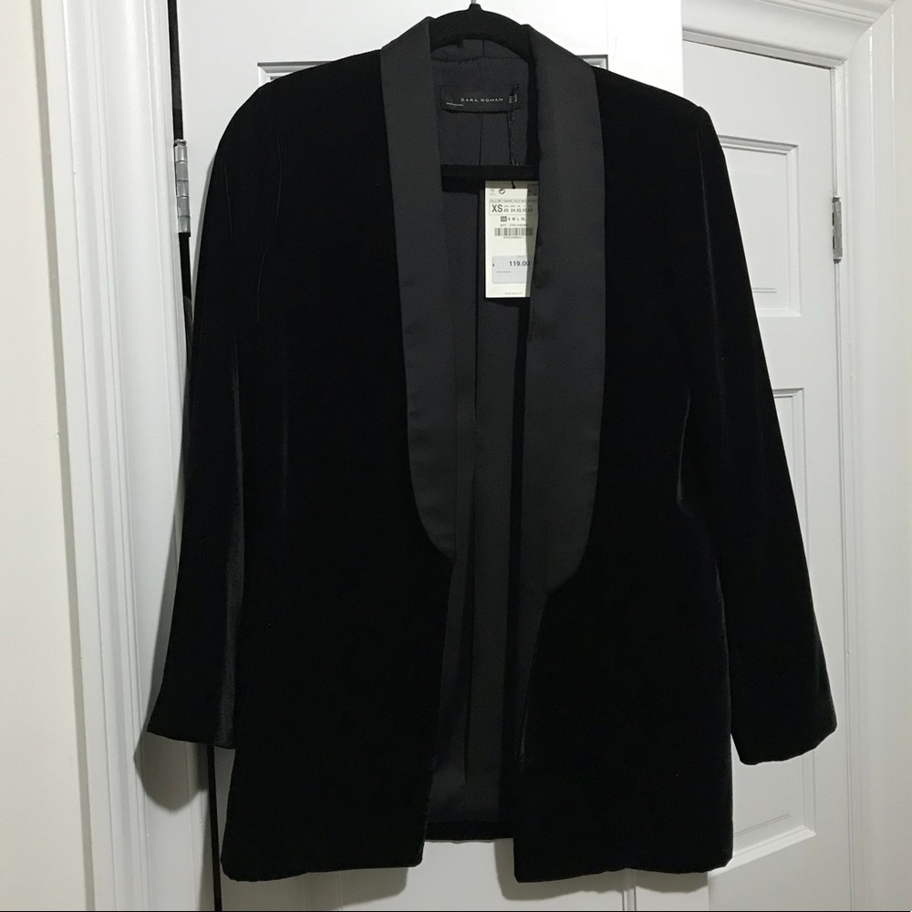 Zara velvet blazer